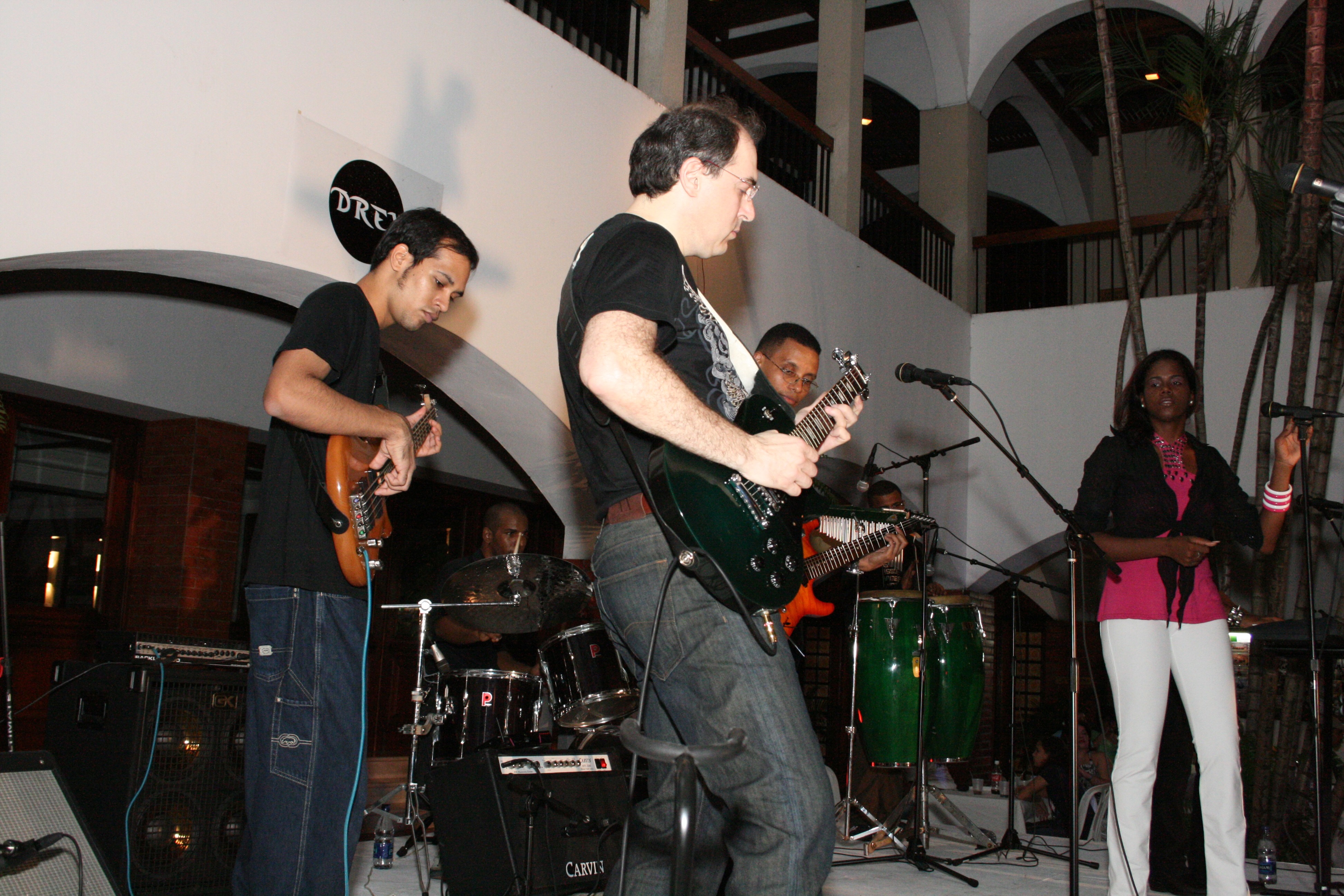DREX Band concierto